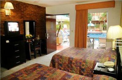 фото отеля Azteca Inn Mazatlan