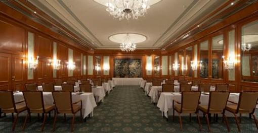 фото отеля Steigenberger Parkhotel Duesseldorf