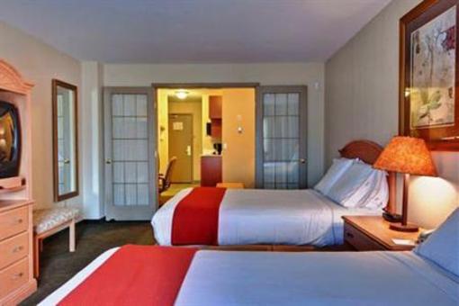 фото отеля Holiday Inn Express Hotel & Salmon Arm