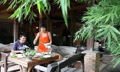 фото отеля Baan Boo Loo Guesthouse Chiang Mai