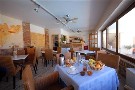 фото отеля Harmony Hotel Apartments Selianitika