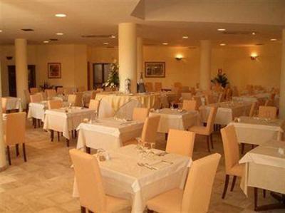 фото отеля Hotel Arathena Olbia