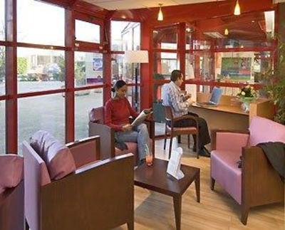 фото отеля Ibis Paris Nanterre