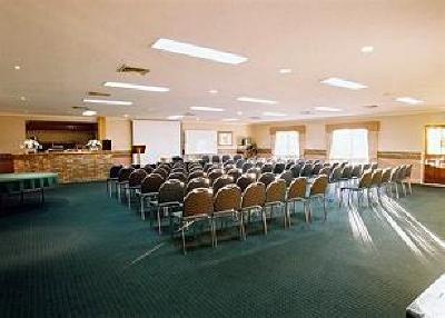 фото отеля Quality Inn Carriage House