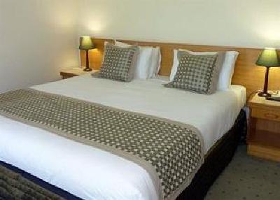 фото отеля Quality Inn Carriage House