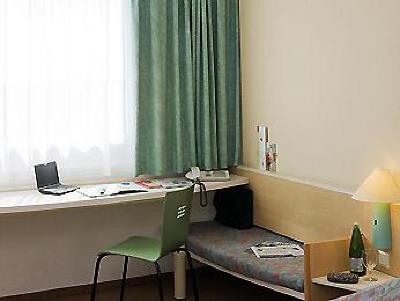фото отеля Ibis Salzburg Nord