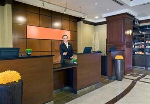 фото отеля Courtyard Tysons Corner Fairfax