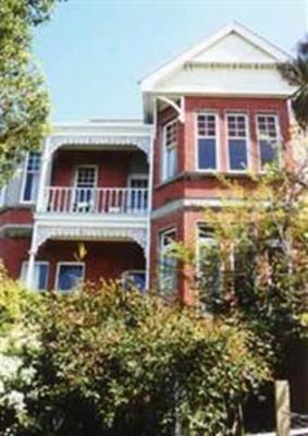 фото отеля Hulmes Court Bed and Breakfast