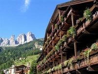 Hotel Medil Campitello di Fassa