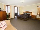 фото отеля BEST WESTERN Tudor Motor Inn