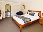 фото отеля BEST WESTERN Tudor Motor Inn