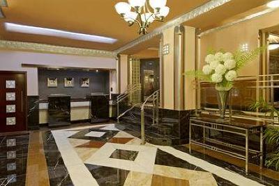 фото отеля Carlyle Suites Hotel