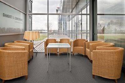 фото отеля Holiday Inn Prague Airport