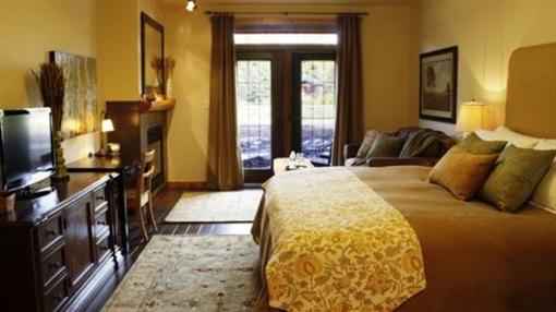 фото отеля The Prairie Creek Inn