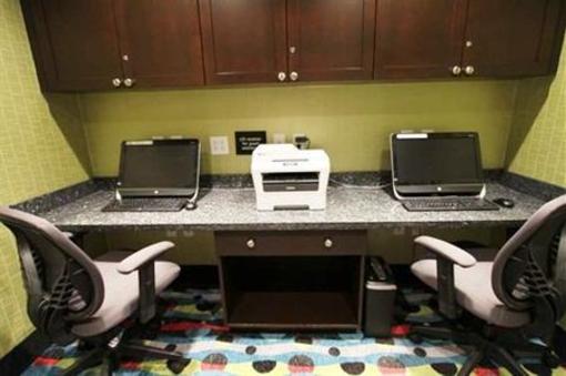 фото отеля Hampton Inn Iowa City University Area