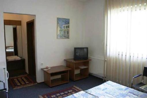 фото отеля Hotel Pri Belokranjcu
