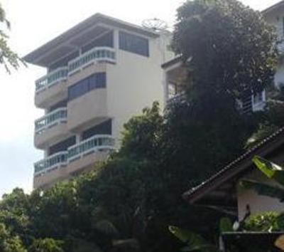 фото отеля Green Papaya Apartments