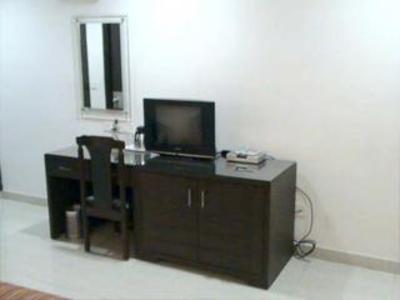 фото отеля Hotel  Atithi - East of Kailash, South Delhi