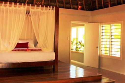 фото отеля Blue Lagoon Beach Resort Yasawa Island