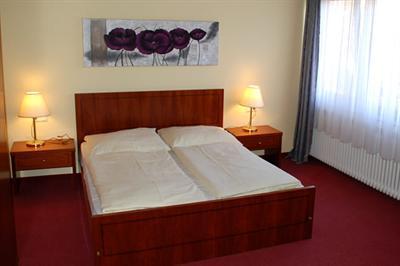 фото отеля Hotel Krone Dettingen an der Erms