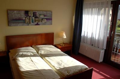 фото отеля Hotel Krone Dettingen an der Erms