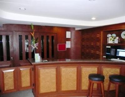фото отеля Adonis Guest House