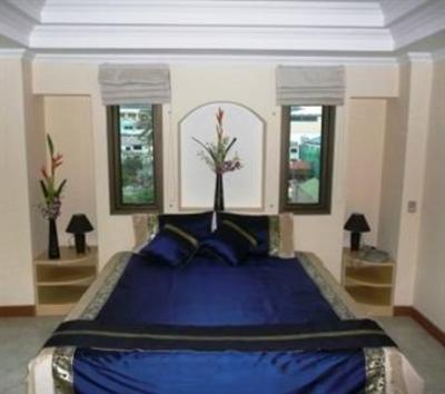 фото отеля Adonis Guest House
