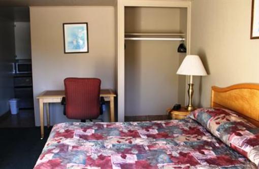 фото отеля Sunnycrest Motel Gibsons