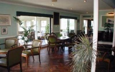 фото отеля Richmond Park Golf Club