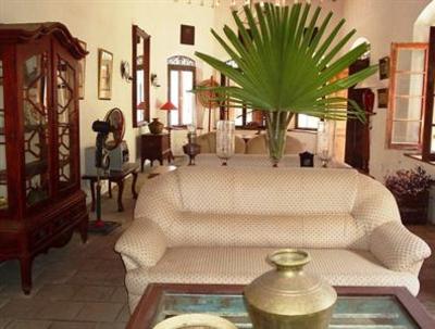 фото отеля Robin Hill Suites