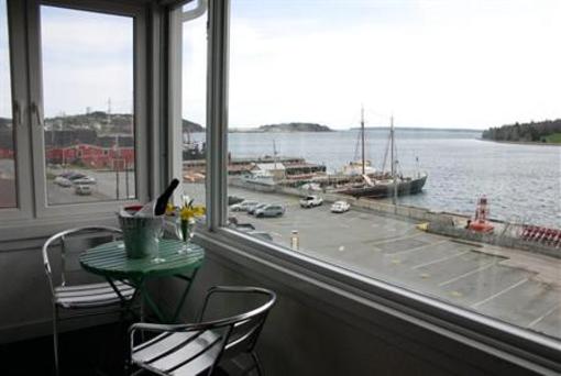 фото отеля Smugglers Cove Inn
