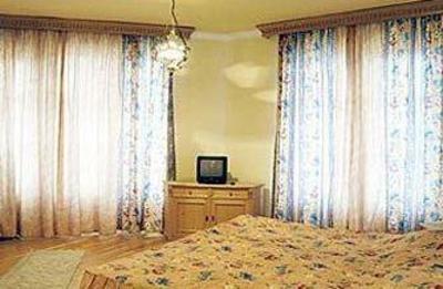 фото отеля Sarga Rozsa Apartmanhaz