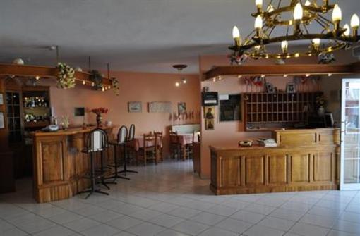 фото отеля Philoxenia Inn