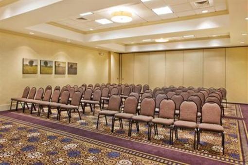 фото отеля Holiday Inn - Gwinnett Center