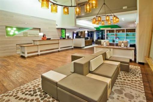 фото отеля Holiday Inn - Gwinnett Center