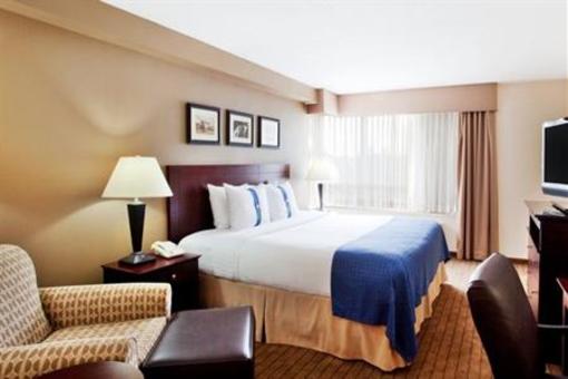 фото отеля Holiday Inn - Gwinnett Center