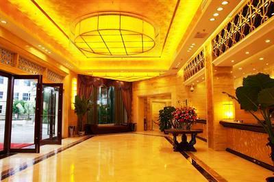 фото отеля Jiakai Crown Hotel