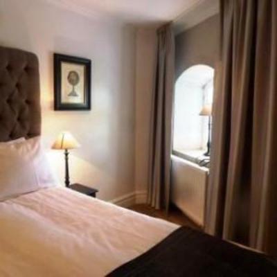 фото отеля Hotell Slottsbacken