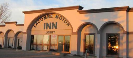 фото отеля Lacombe Motor Inn
