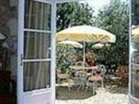 Le Mas Des Carassins Hotel
