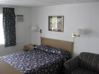 фото отеля Arnprior Motor Inn