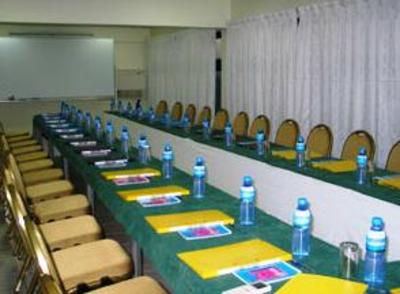 фото отеля Arusha Crown Hotel