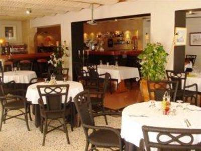 фото отеля Hostal Talamanca Santanyi