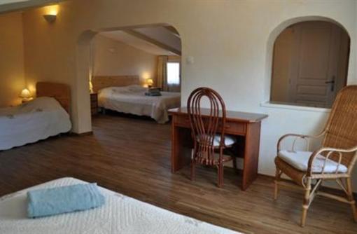 фото отеля Bed & Breakfast Domaine De Bayanne Alixan