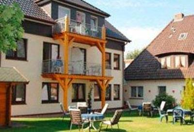 фото отеля Hotel Waldfrieden Bad Zwischenahn
