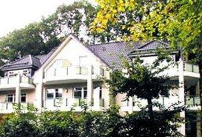 фото отеля Hotel Waldfrieden Bad Zwischenahn