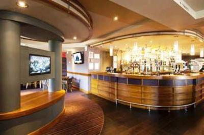 фото отеля Premier Inn Newton Abbot