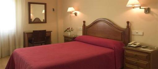 фото отеля Hostal Remigio
