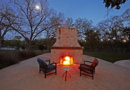 фото отеля Courtyard by Marriott New Braunfels River Village