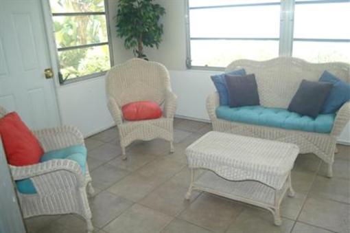 фото отеля Sunny Place Apartments Pompano Beach